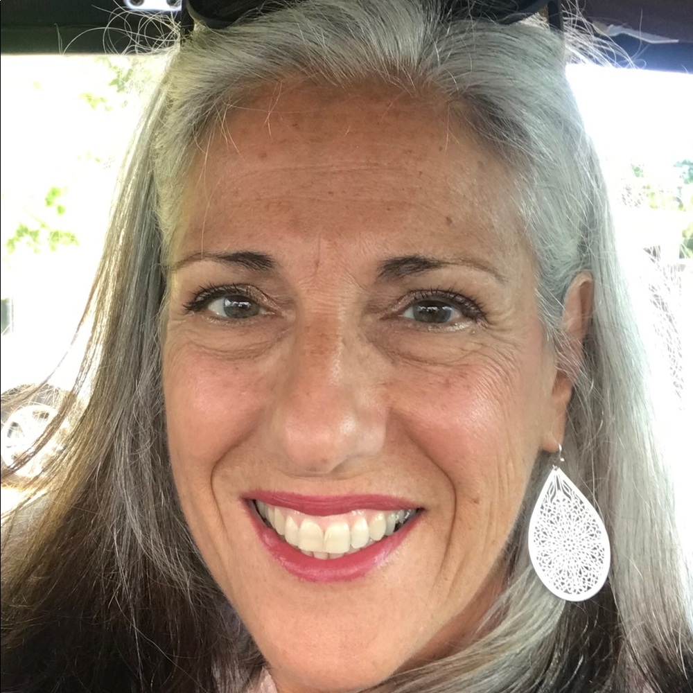 Meet your Posher, Carol